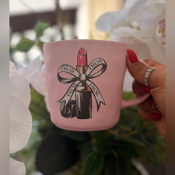 Enywear Other - Fashion Pink Makeup Mug